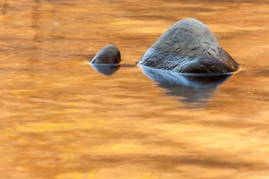 Alabama;Beige;Boulder;Boulders;Brown;Fort Payne;Gold;Horizontal;Little River;Little River Canyon National Preserve;River;Rock;Rocks;Smooth Water;Soft;Stone;Stones;Tan;United States;Warm Colors;Warm Palette;Warm Tones;Water;color;gray;reflection;reflections